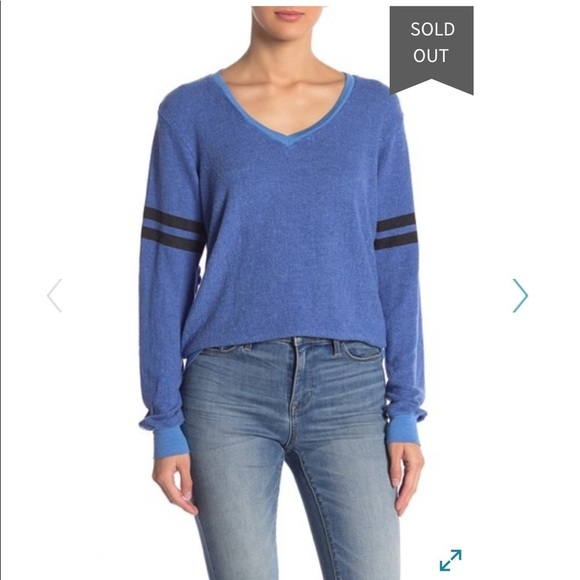 Wildfox | Essential Stripe V Neck Striped Pullover - Picture 2 of 8